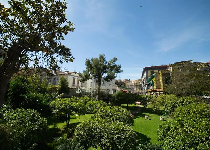 The Bellini House By House In Naples Bed & Breakfast